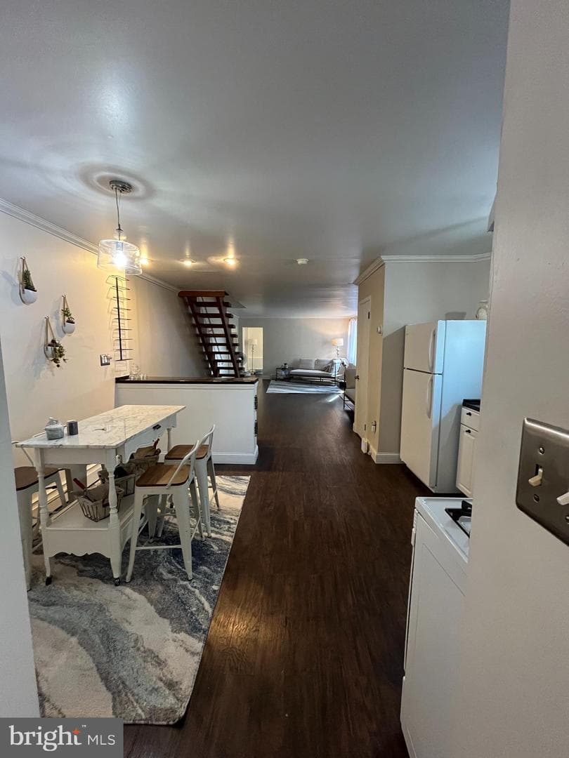 300 Clifton Avenue photo 8