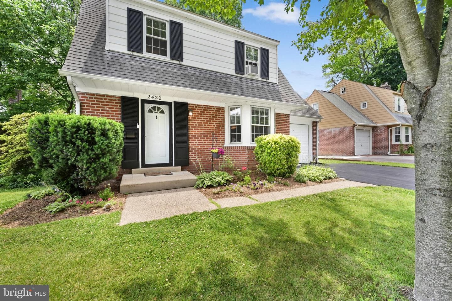 2420 Franklin Avenue photo 6