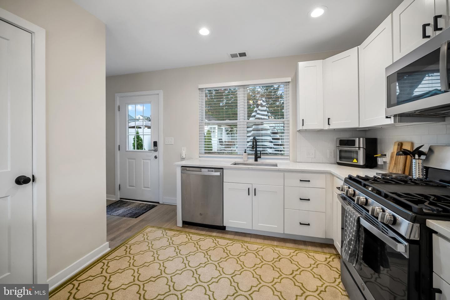 66 Northwood Road photo 9