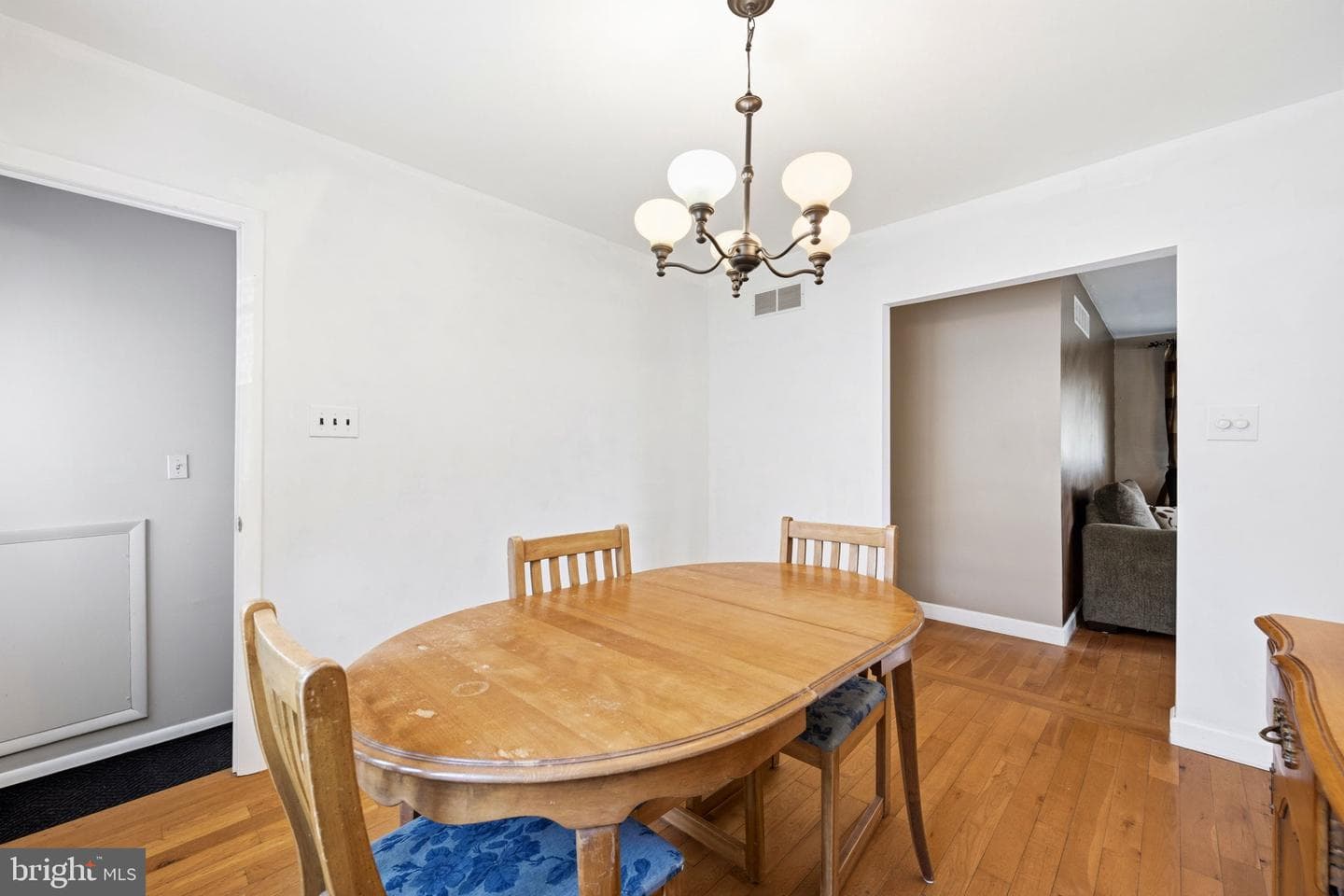 905 Amosland Road photo 14