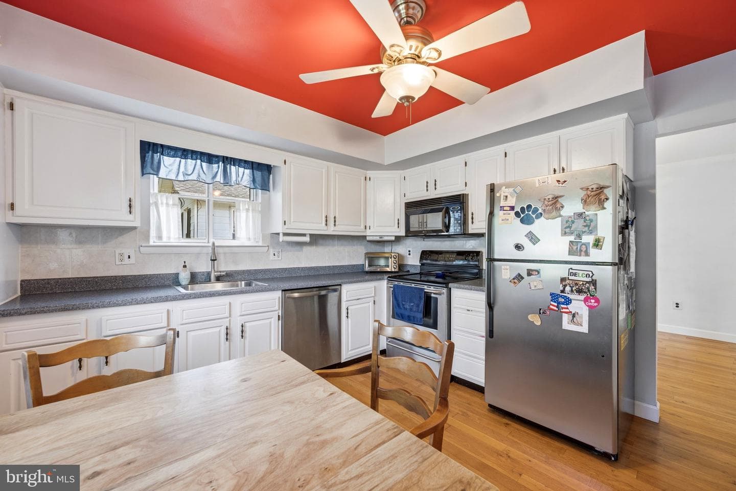905 Amosland Road photo 17