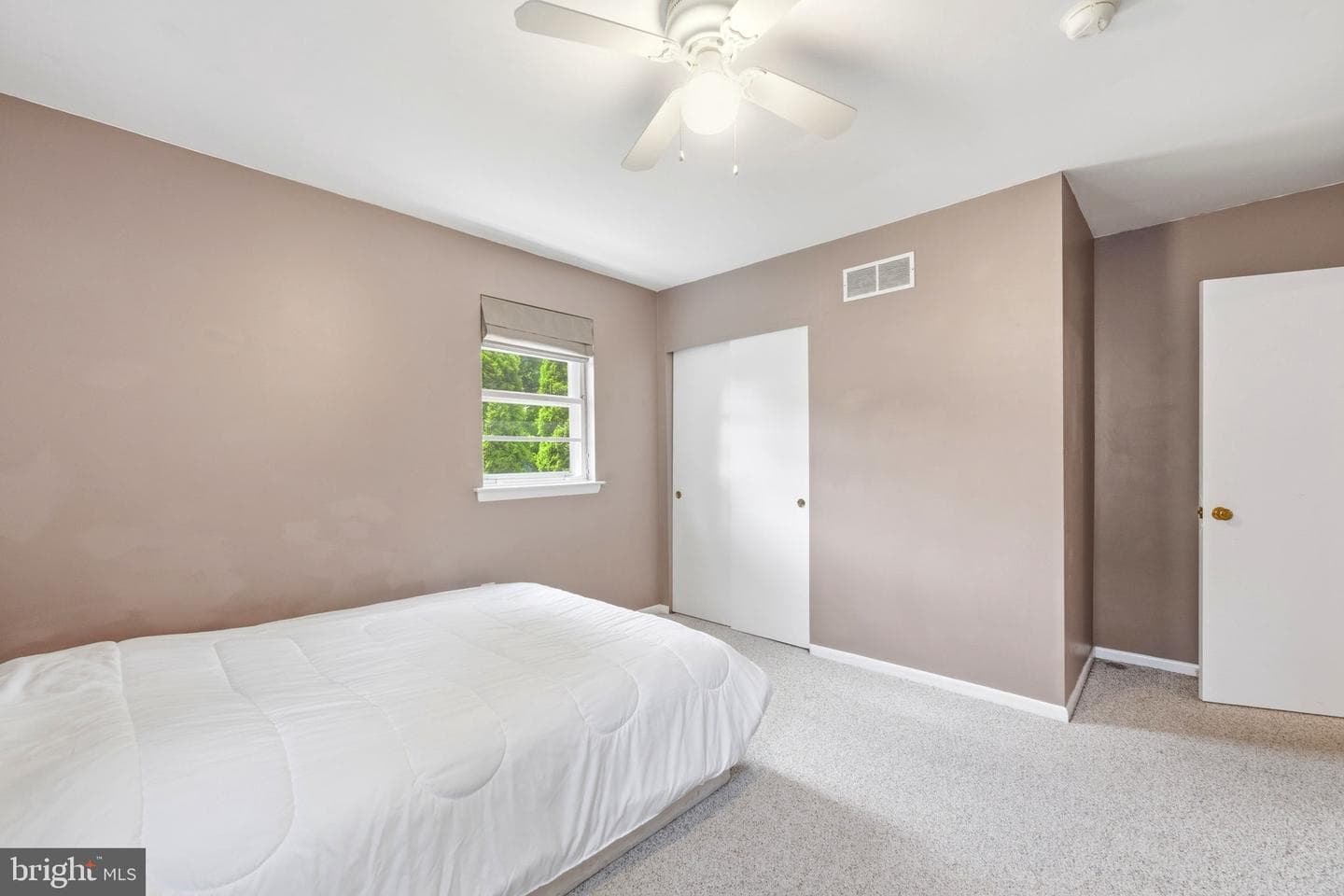 905 Amosland Road photo 28