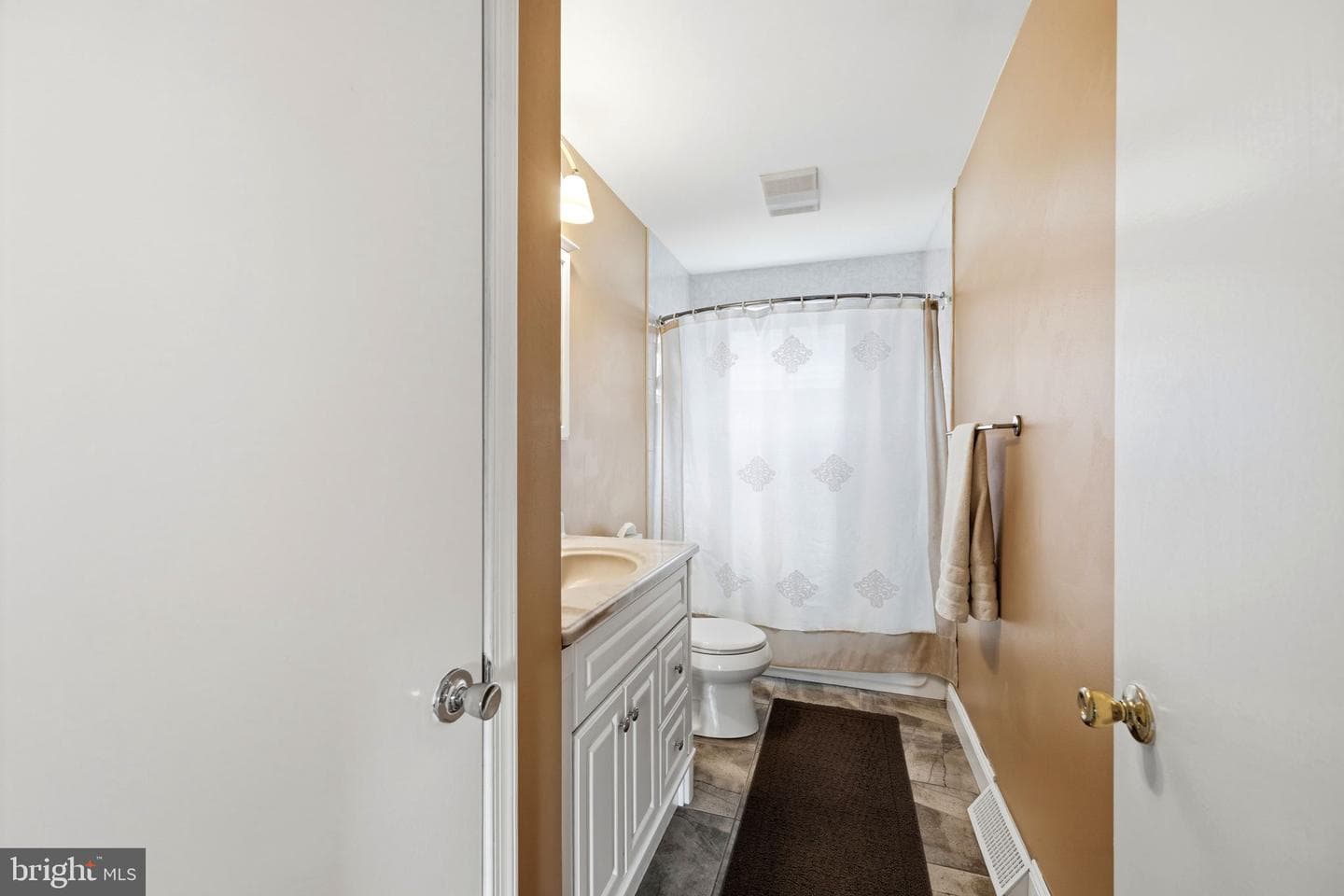 905 Amosland Road photo 31