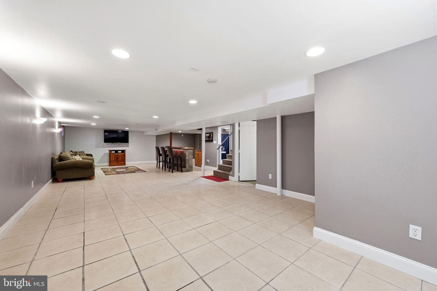 905 Amosland Road photo 32