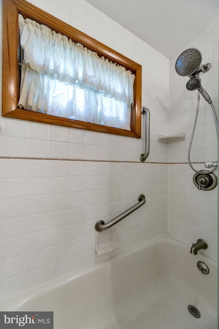 2181 Springhouse Lane photo 16