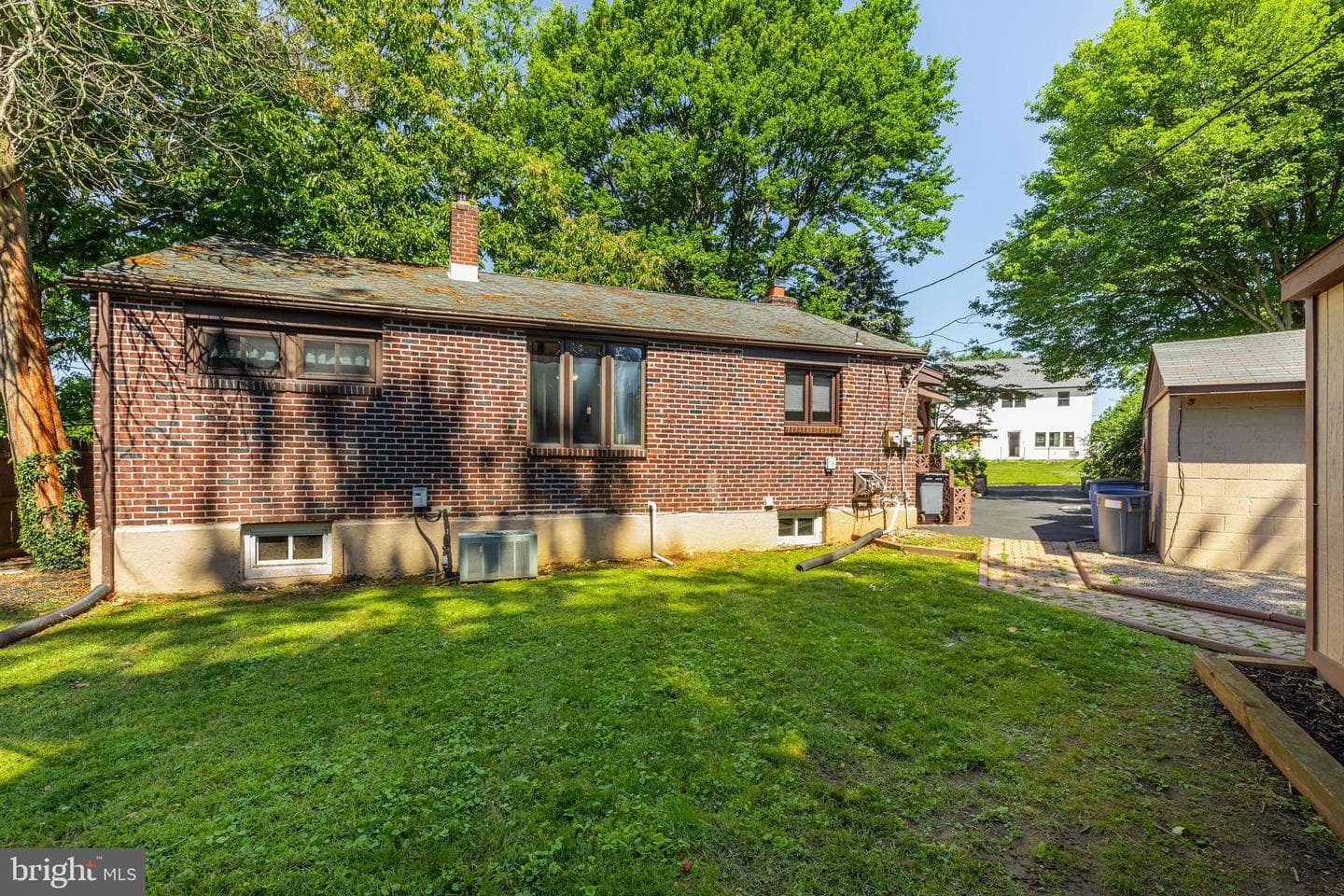 2181 Springhouse Lane photo 33