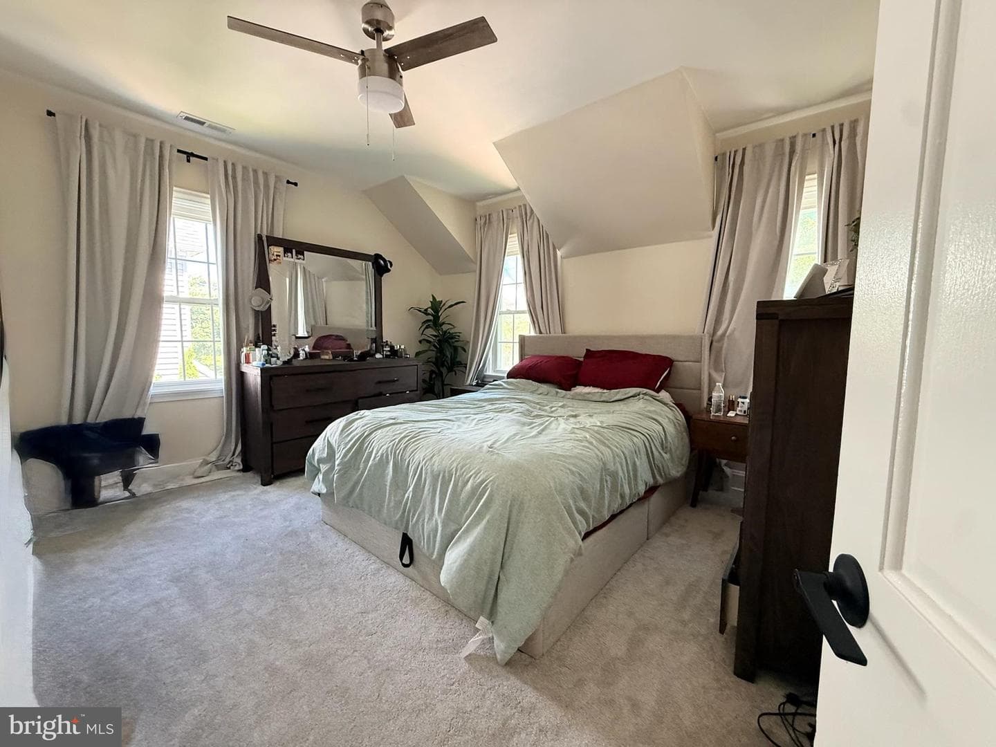 216 1st Avenue photo 30