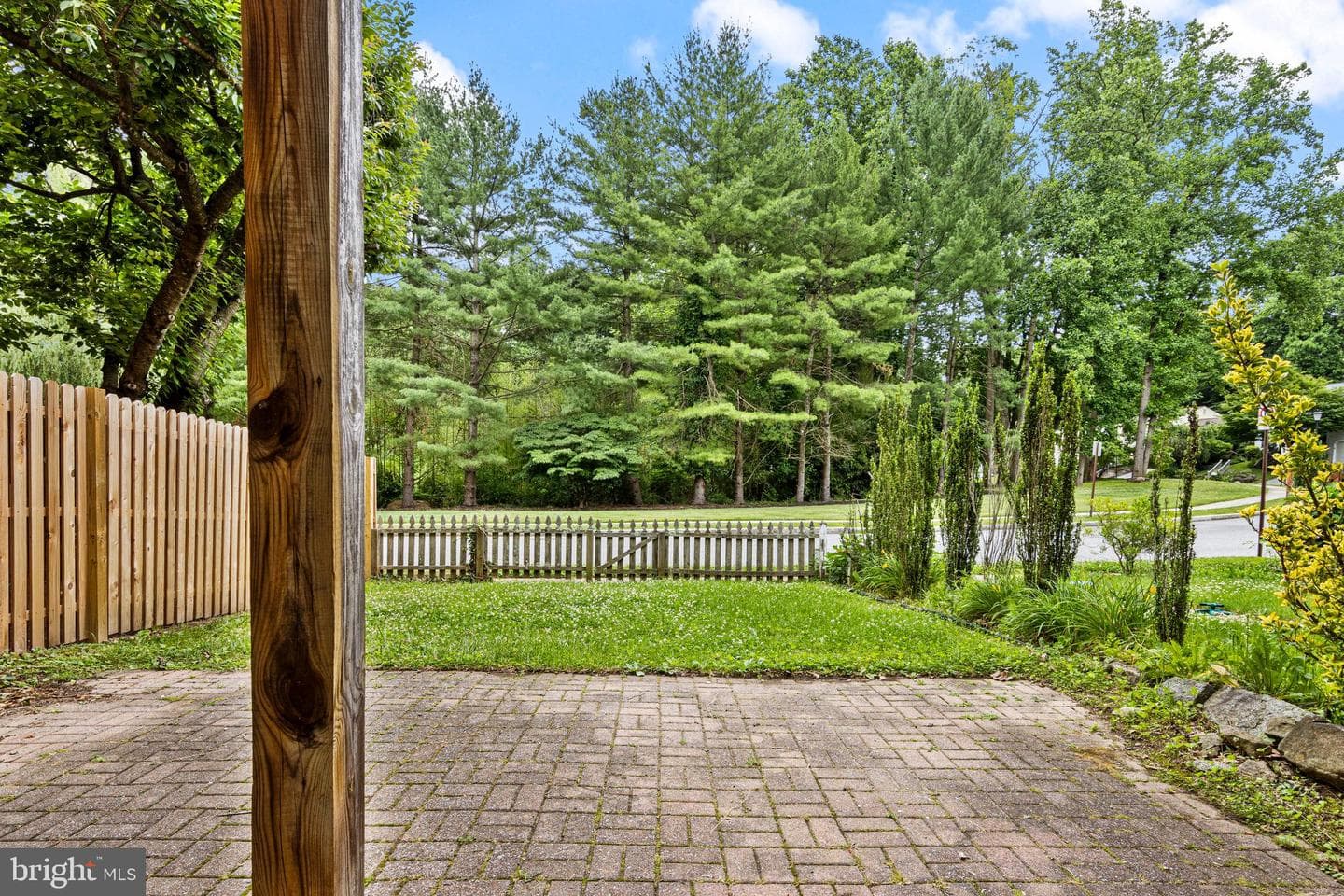 126 Eaton Drive photo 20