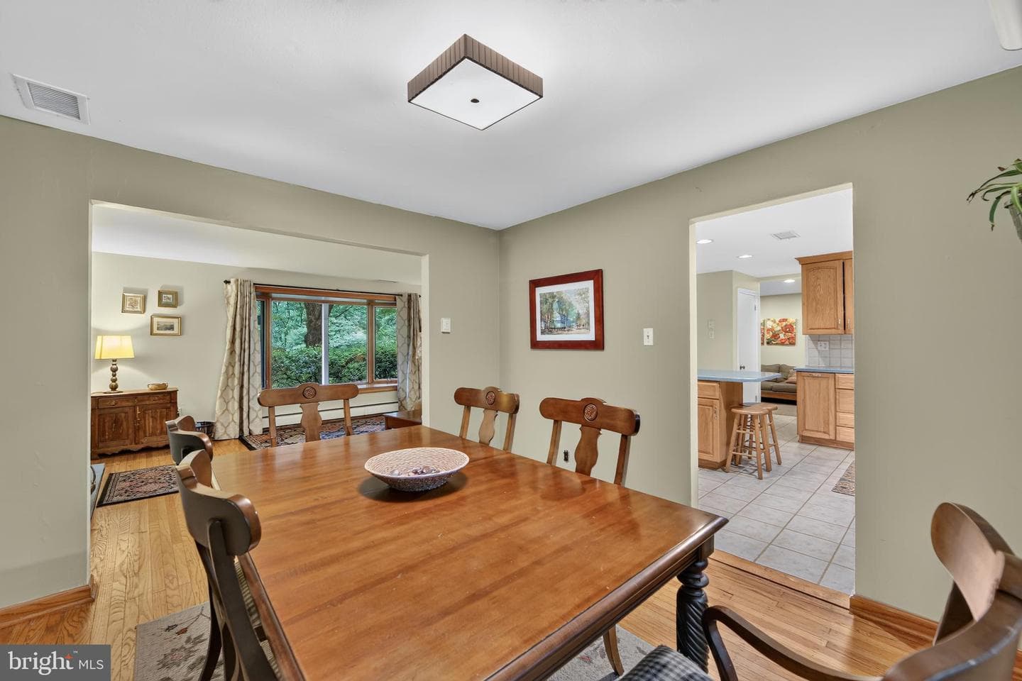 37 N Longpoint Lane photo 6