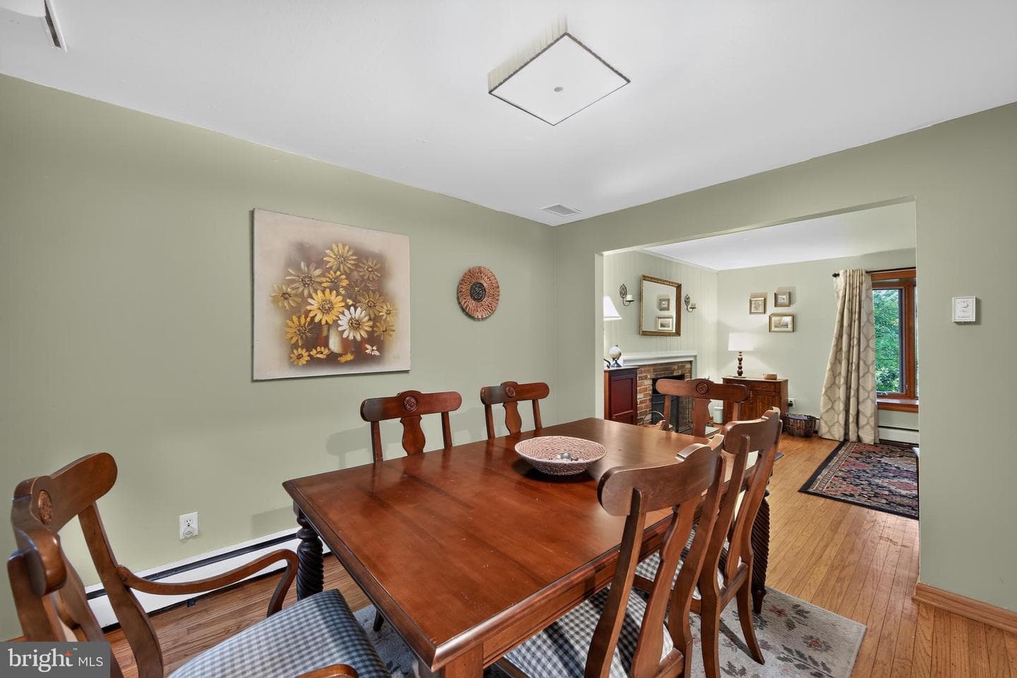 37 N Longpoint Lane photo 8