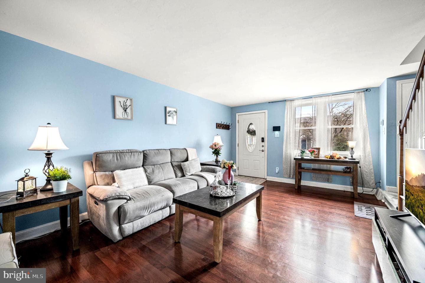 2283 S Harwood Avenue photo 4