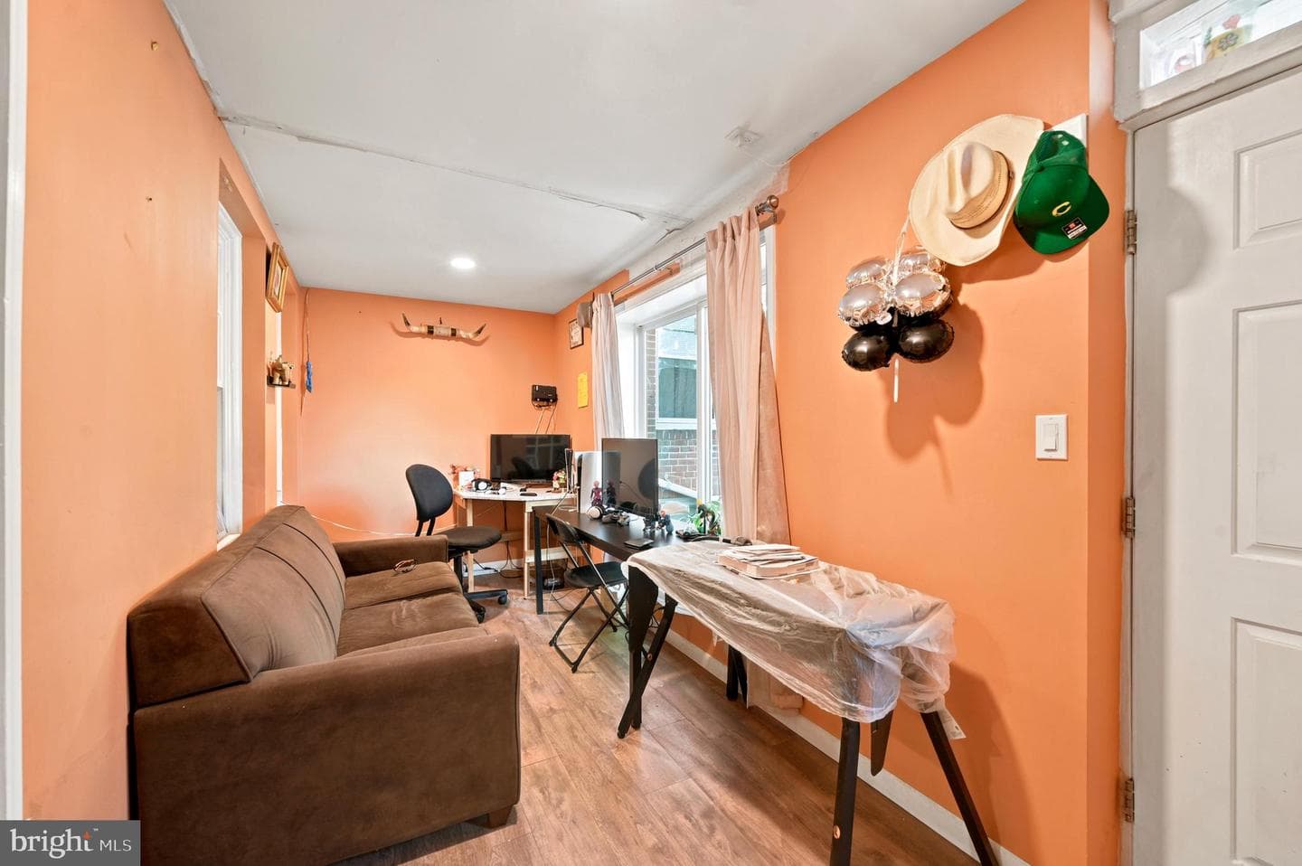1118 Johnson Street photo 3