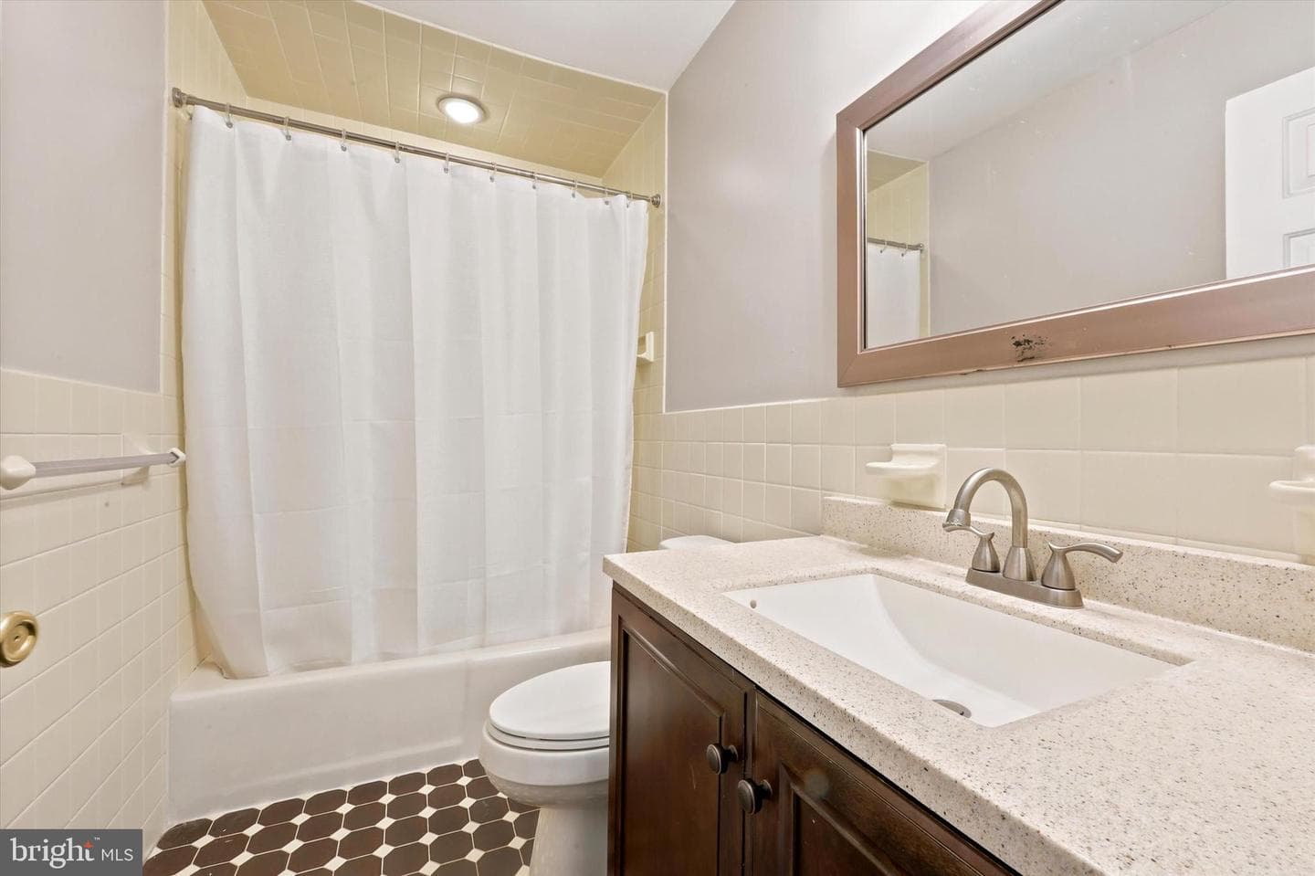 1603 N Glen Drive #1603 photo 15