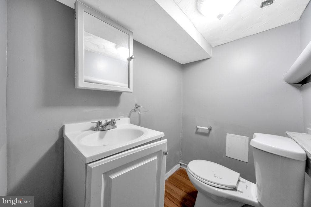 234 Windsor Avenue photo 23