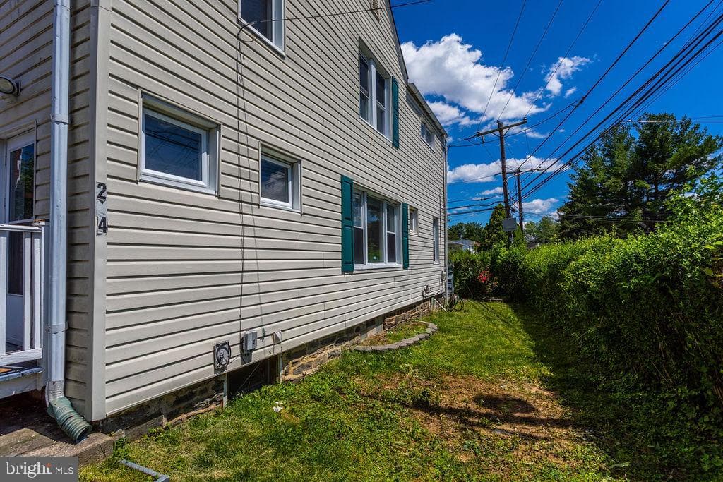 234 Windsor Avenue photo 26