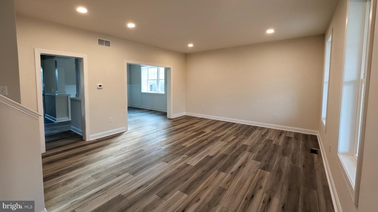 425 Rutledge Avenue photo 8
