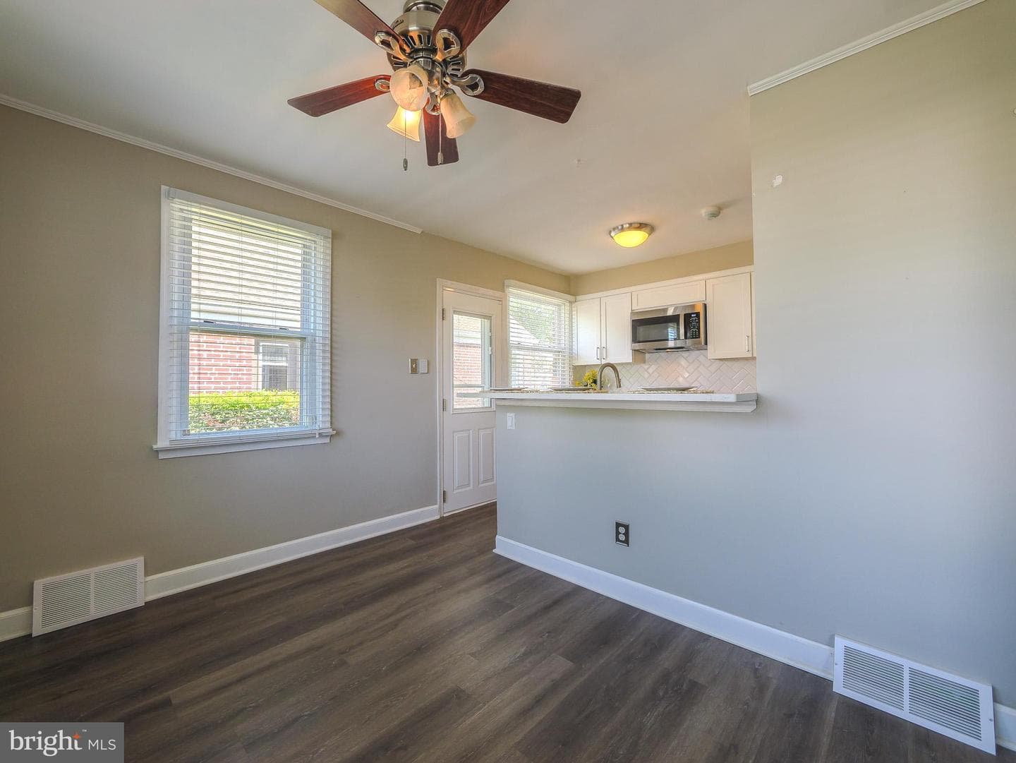 1109 Old Lane photo 10