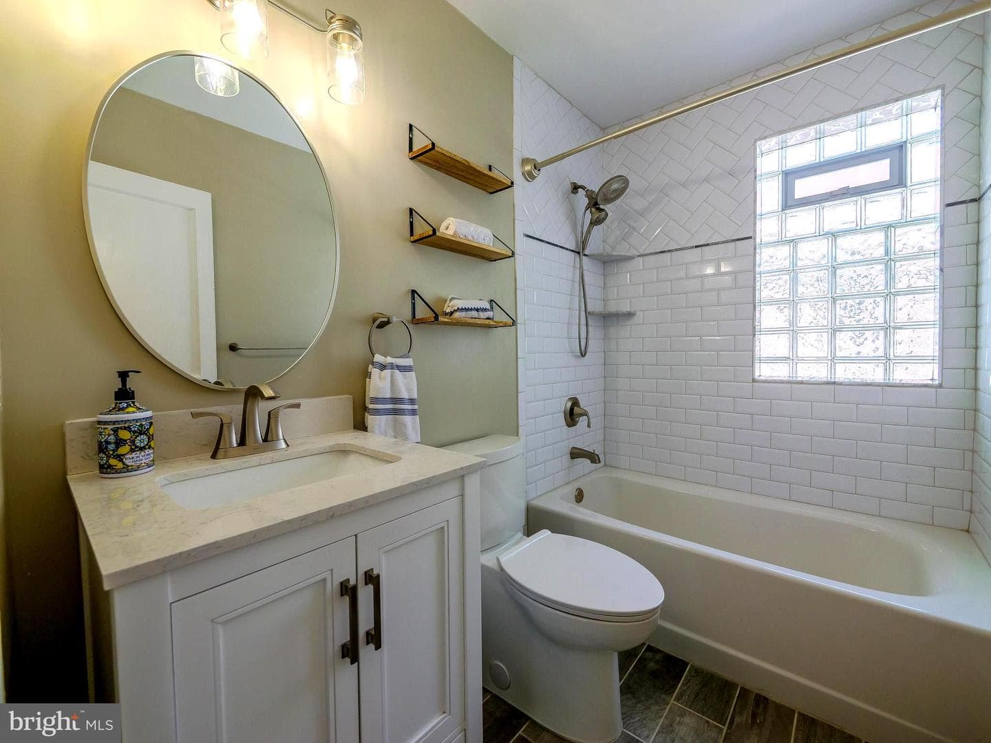 1109 Old Lane photo 23