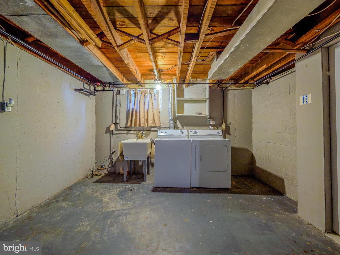 1109 Old Lane photo 32