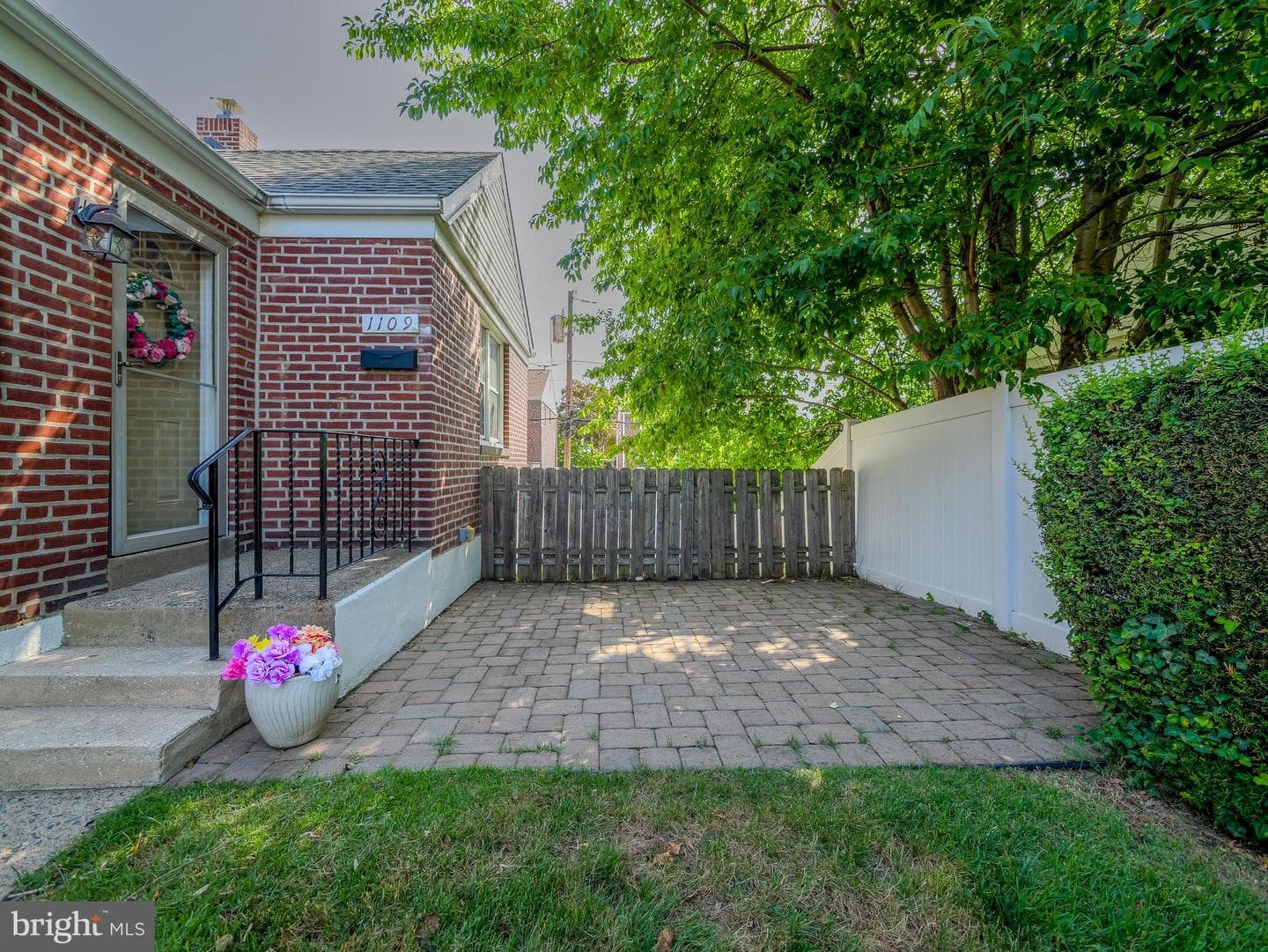 1109 Old Lane photo 4