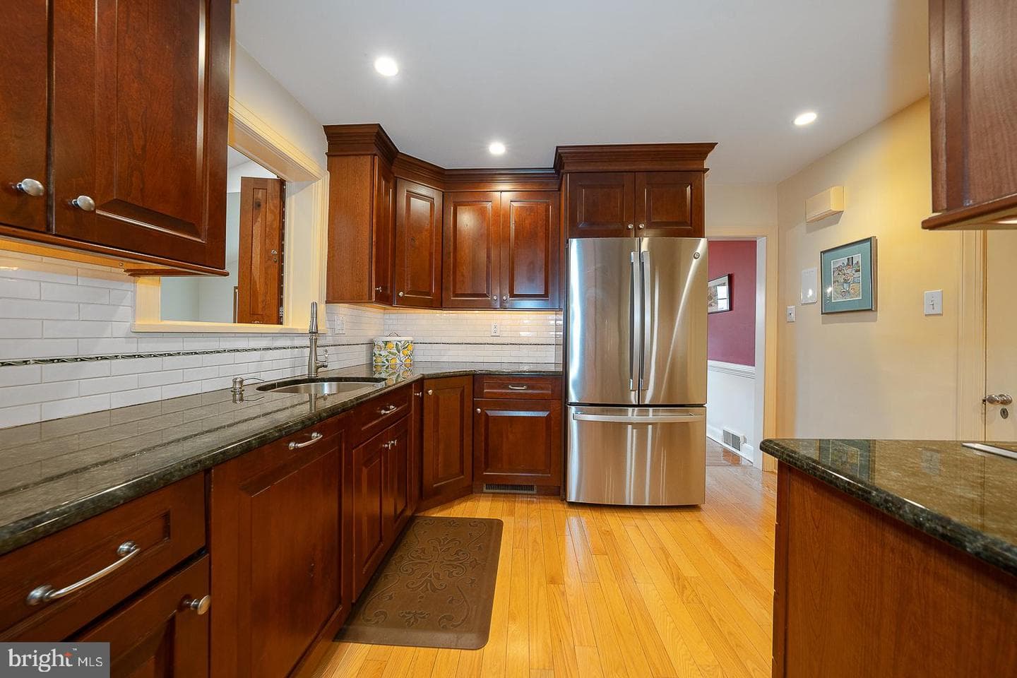 525 W Beechtree Lane photo 10