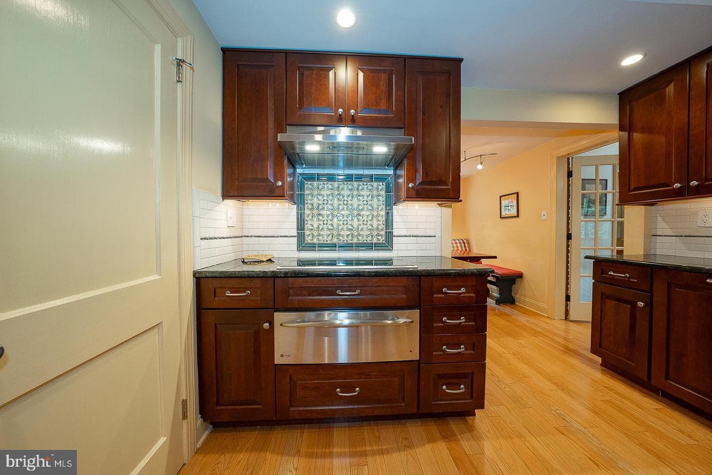 525 W Beechtree Lane photo 13