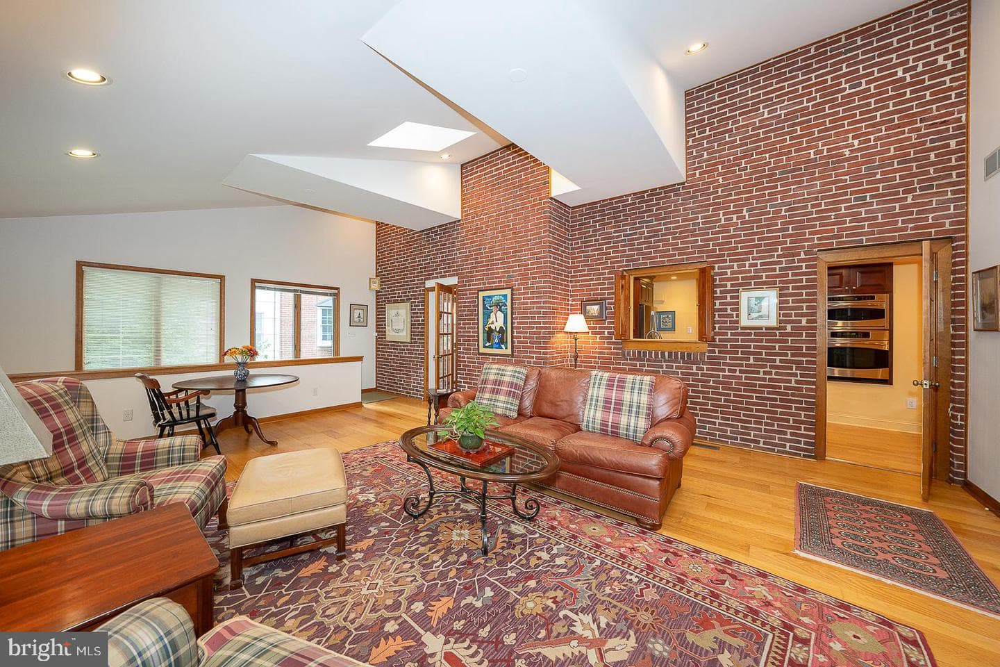 525 W Beechtree Lane photo 20