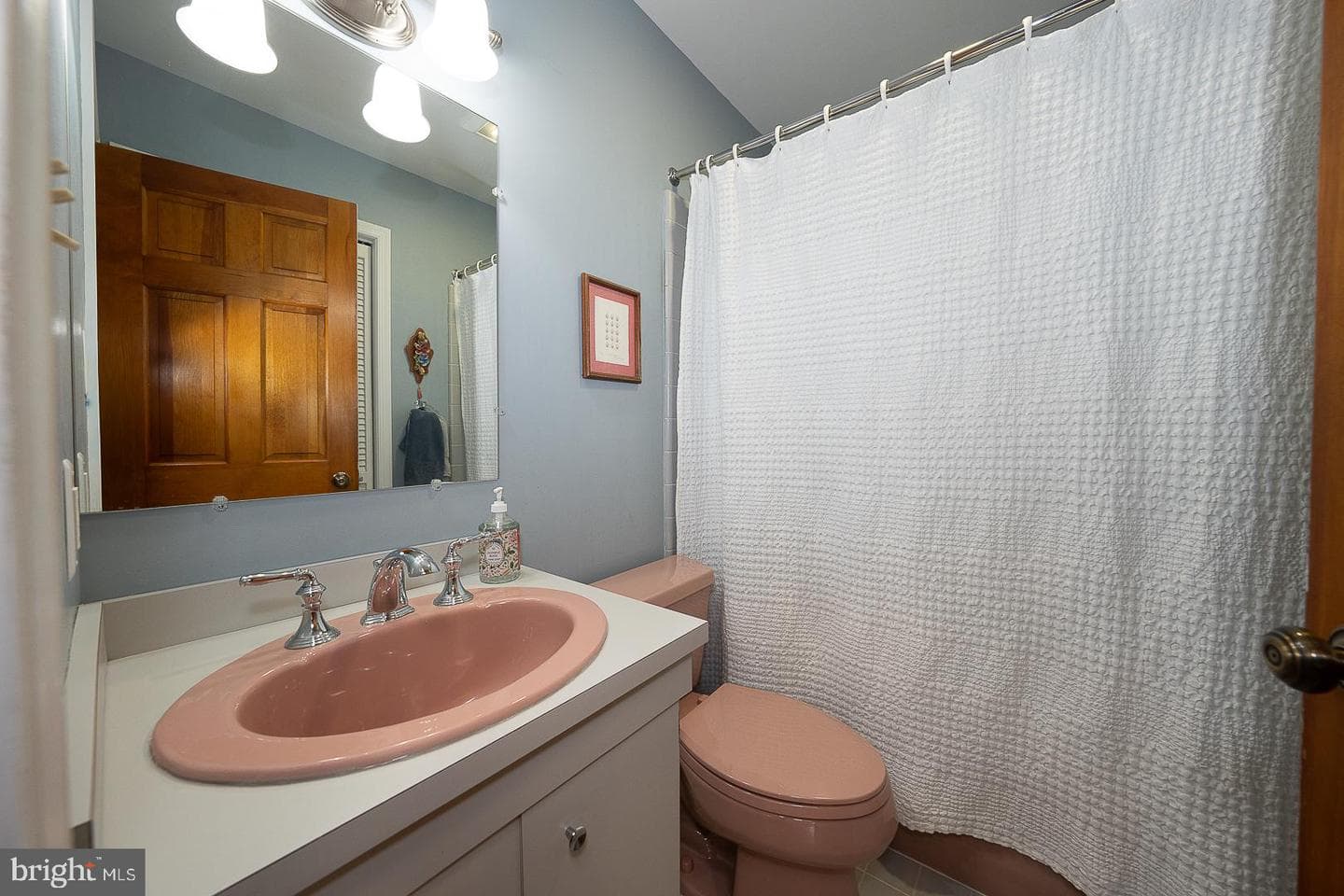 525 W Beechtree Lane photo 23