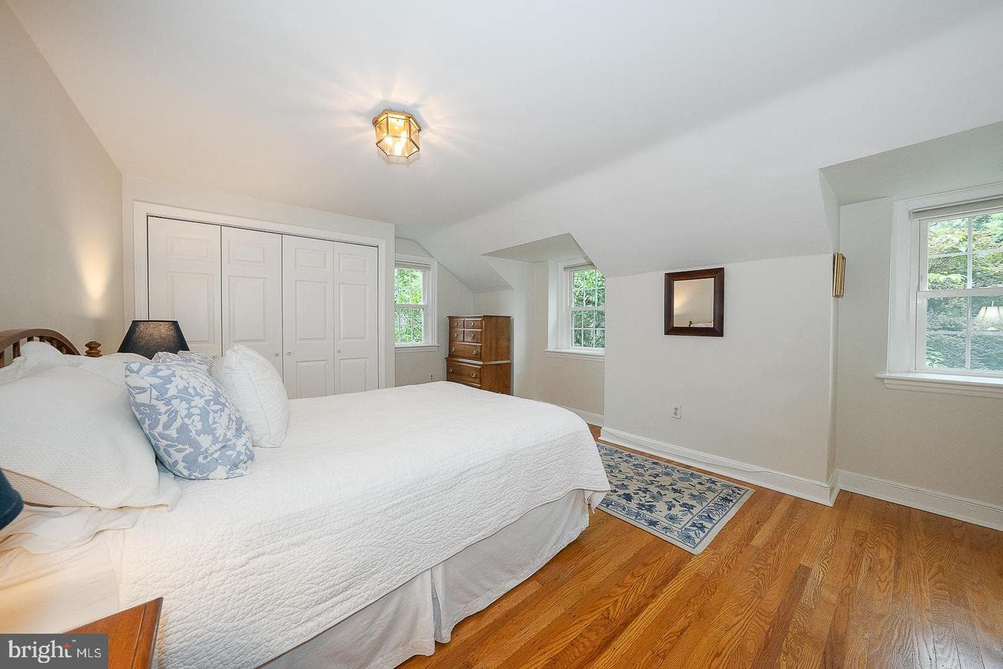 525 W Beechtree Lane photo 25