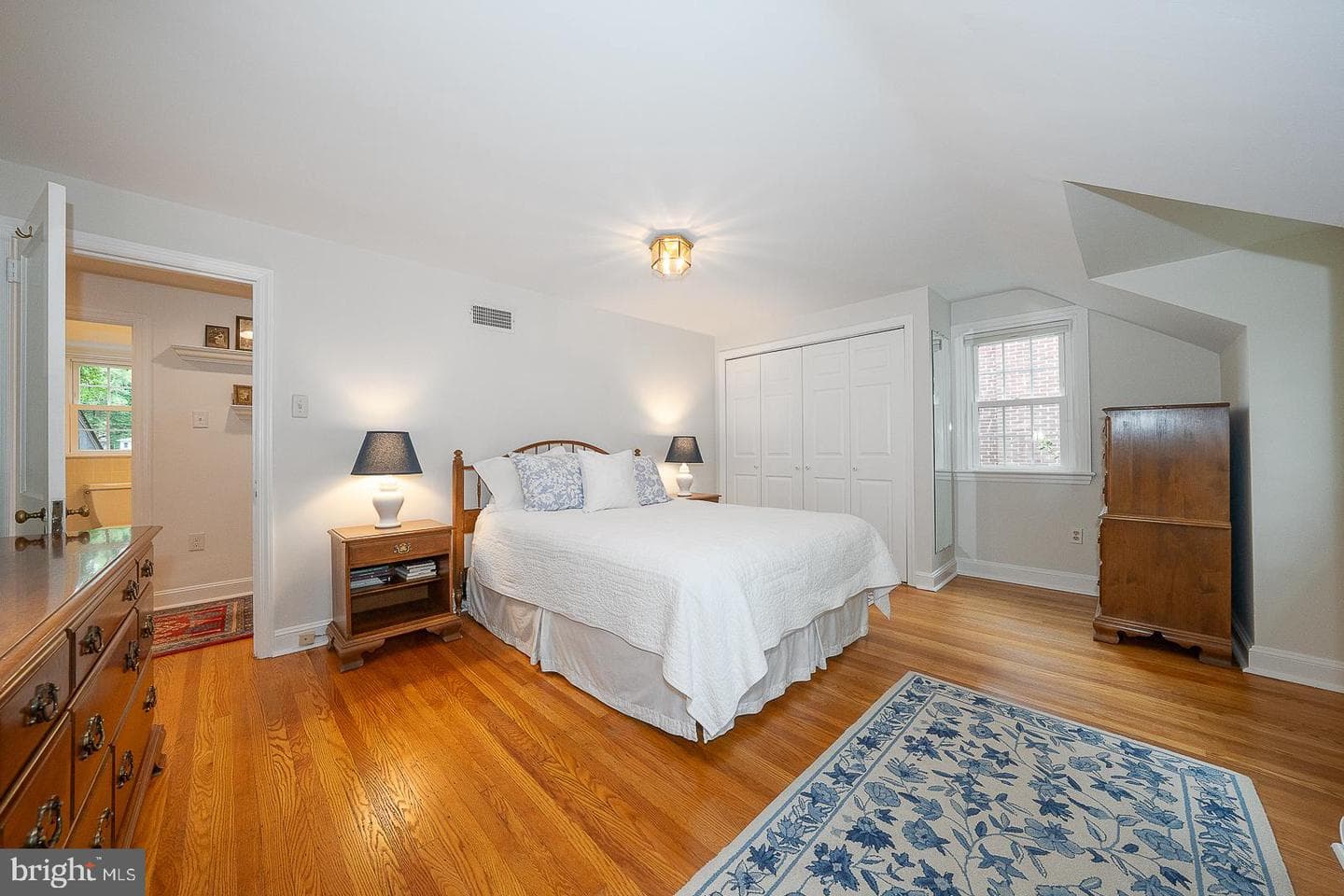 525 W Beechtree Lane photo 26