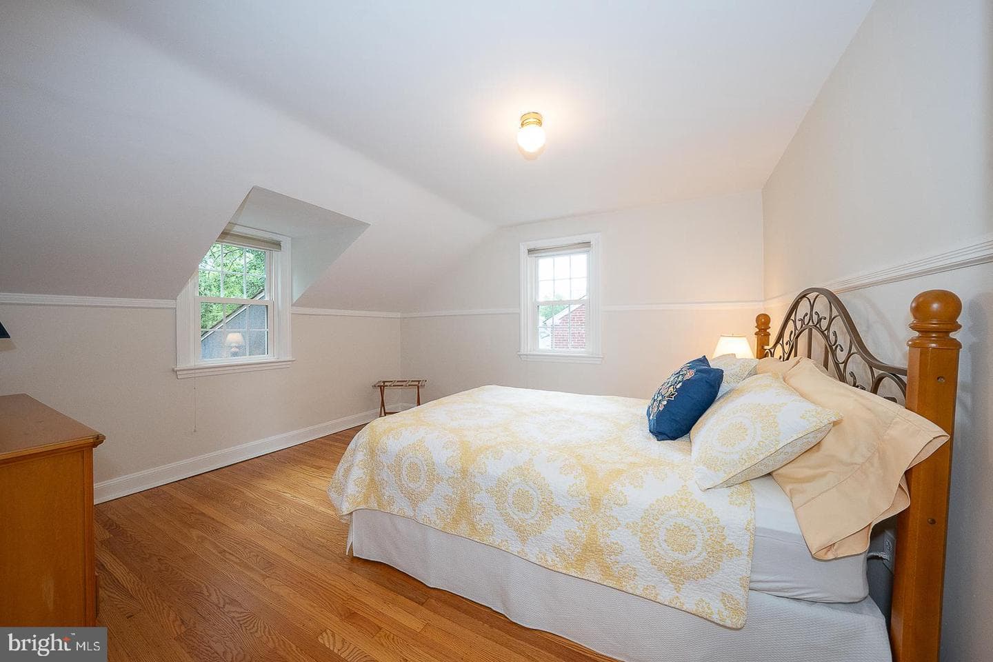 525 W Beechtree Lane photo 28