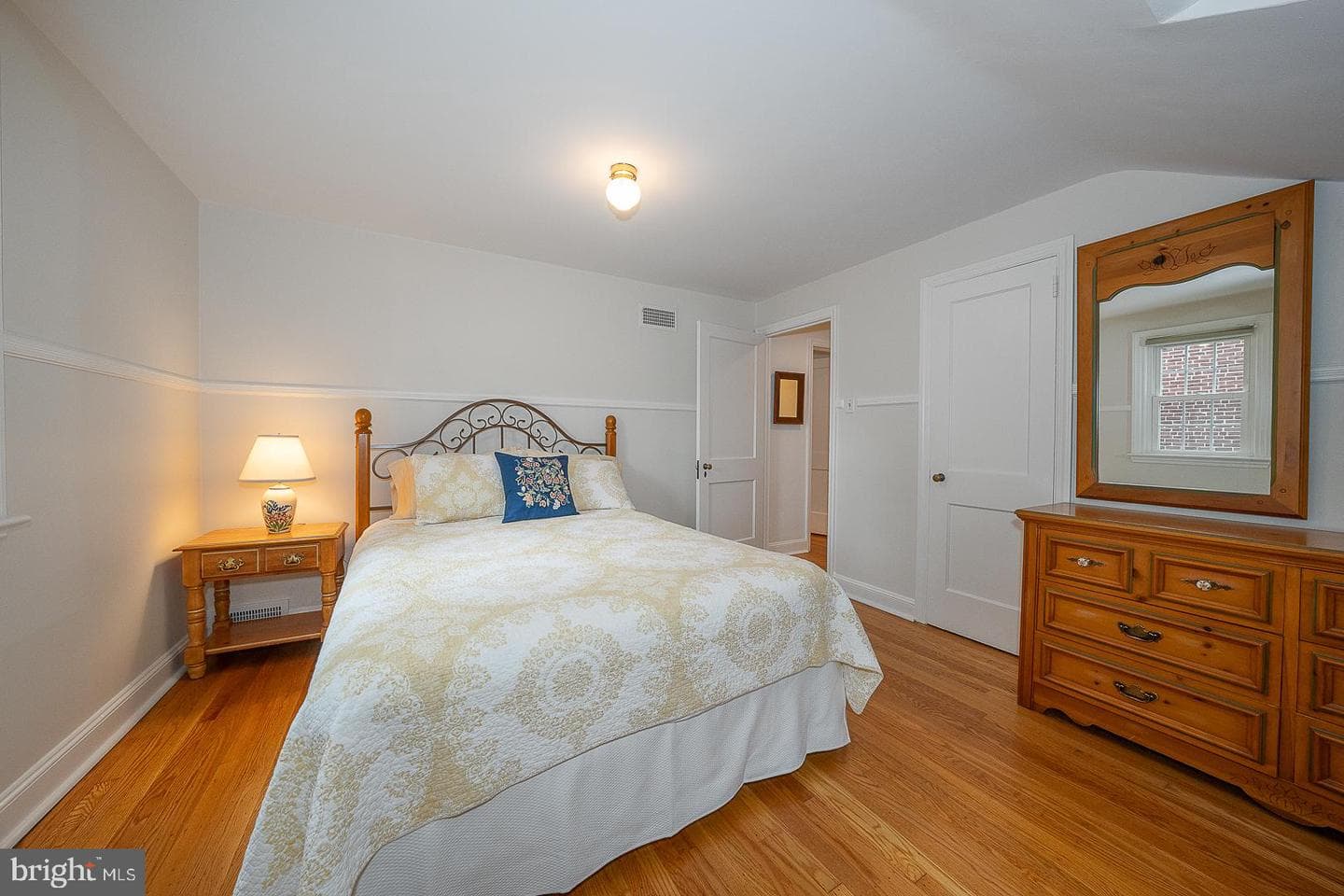 525 W Beechtree Lane photo 29