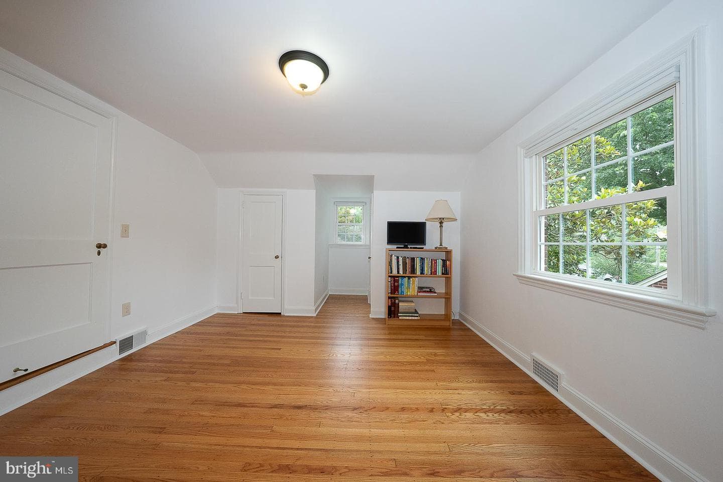 525 W Beechtree Lane photo 31