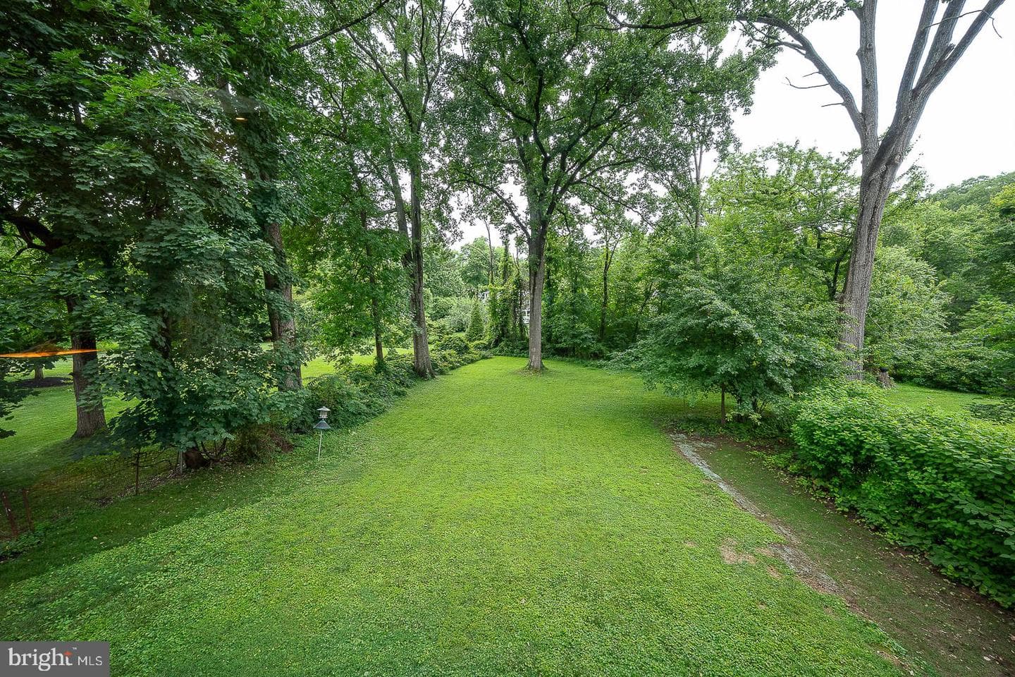 525 W Beechtree Lane photo 49