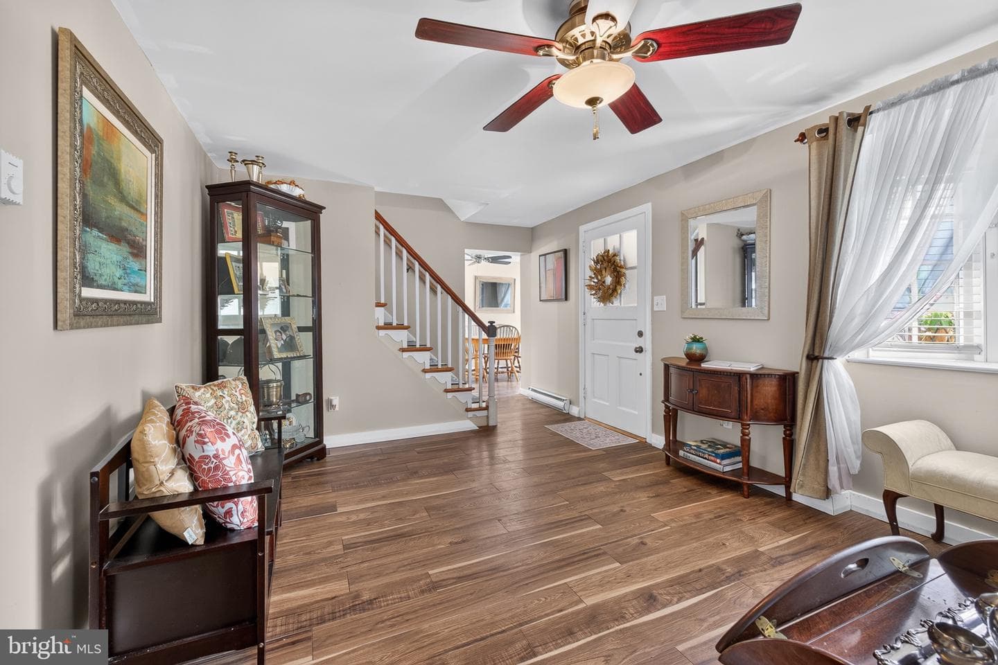 560 Holmes Road photo 11