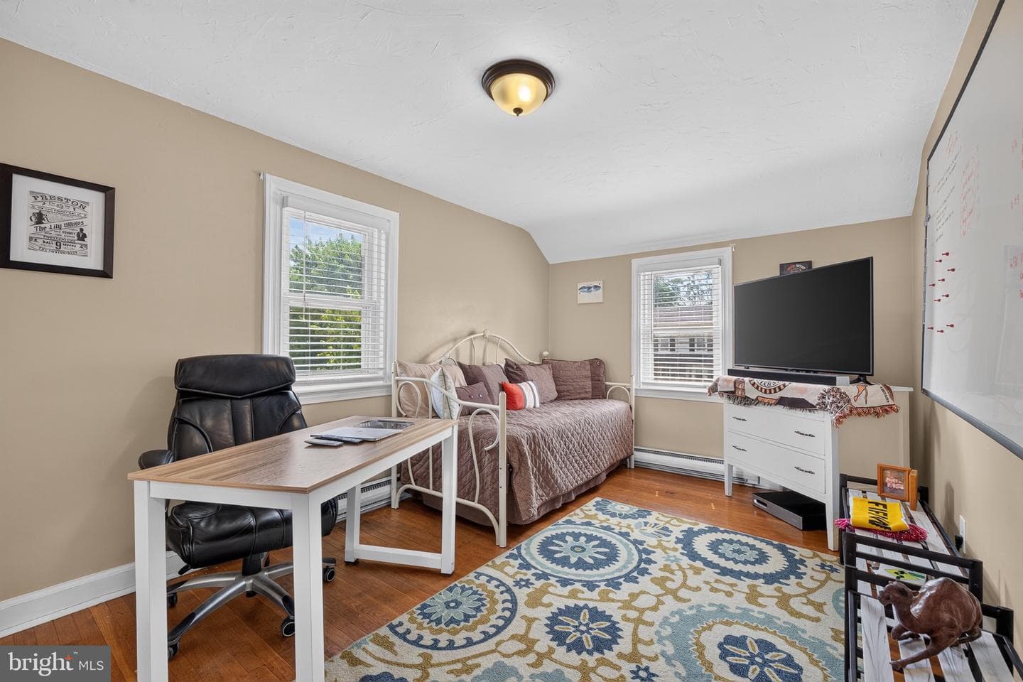 560 Holmes Road photo 26