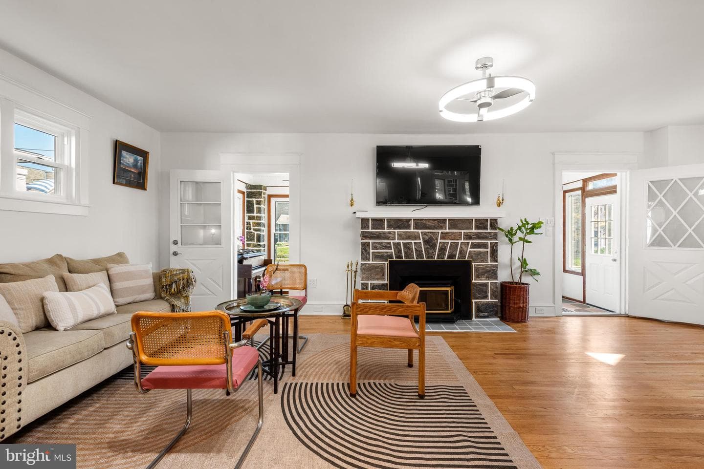 606 Valley Road photo 9
