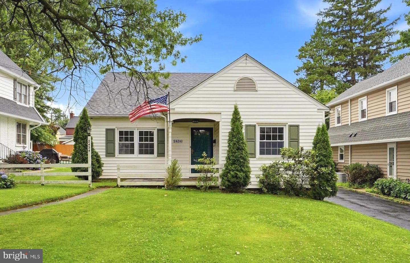 2434 Merwood Lane, Havertown