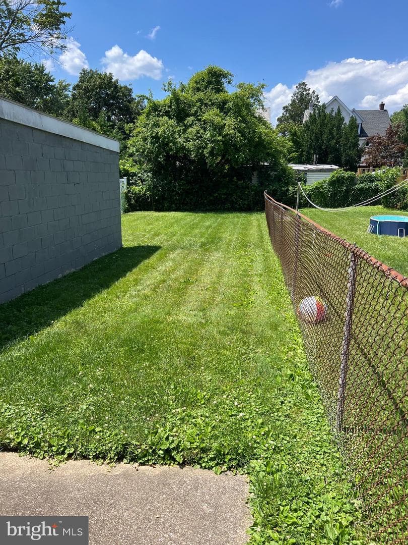 864 Martin Avenue photo 5