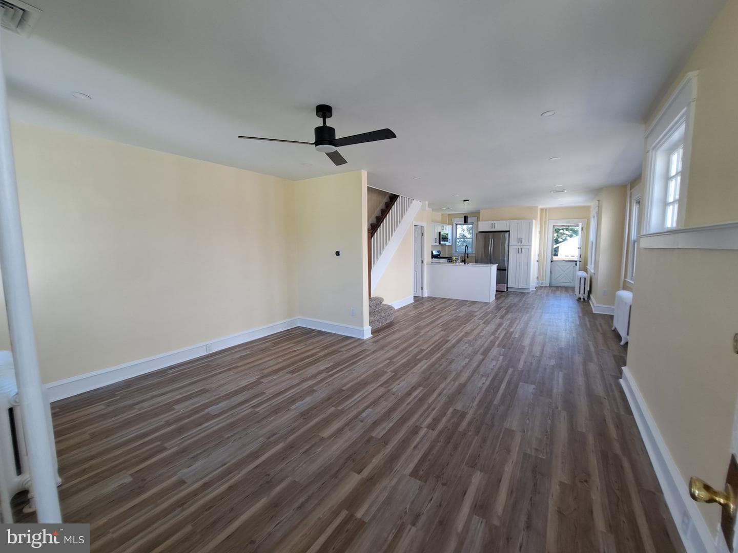 637 10th Avenue photo 4