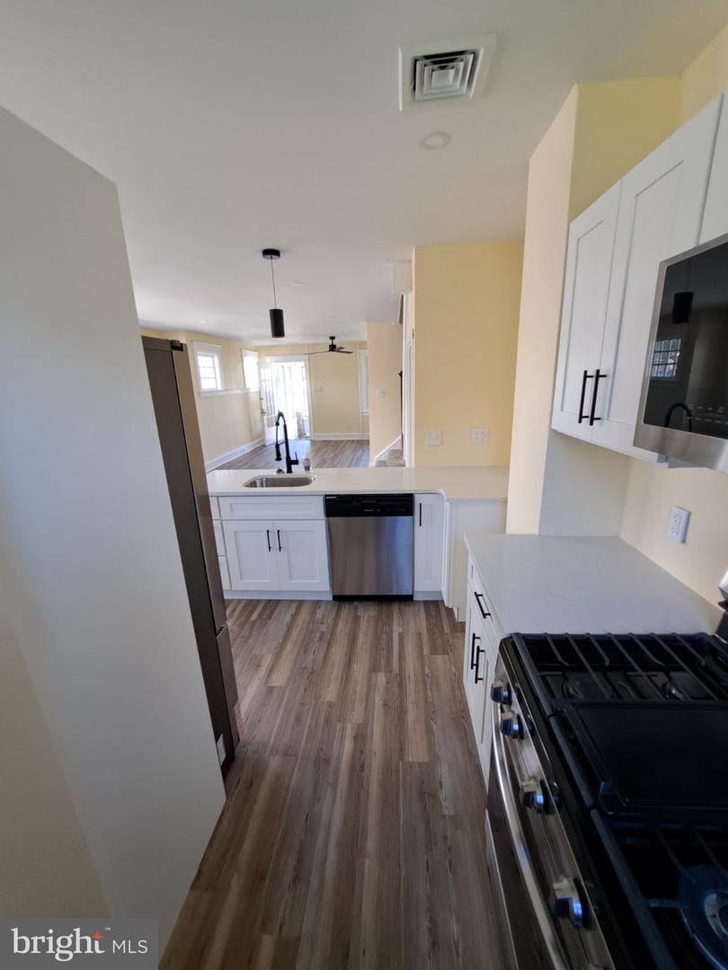 637 10th Avenue photo 9