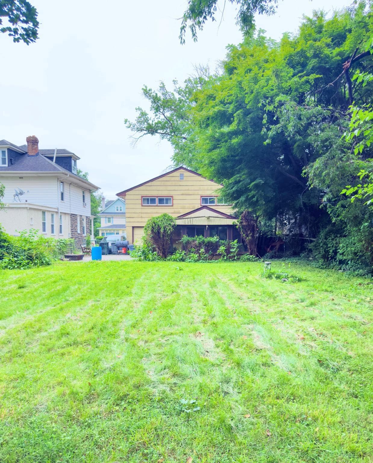 115 E Providence Road photo 3