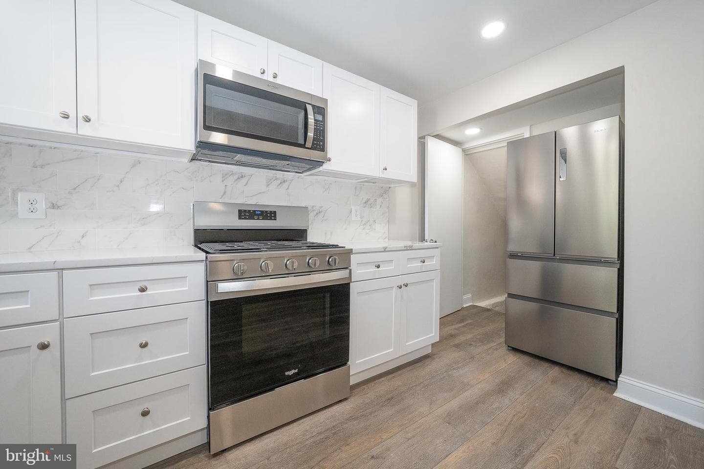 71 Barker Avenue photo 17