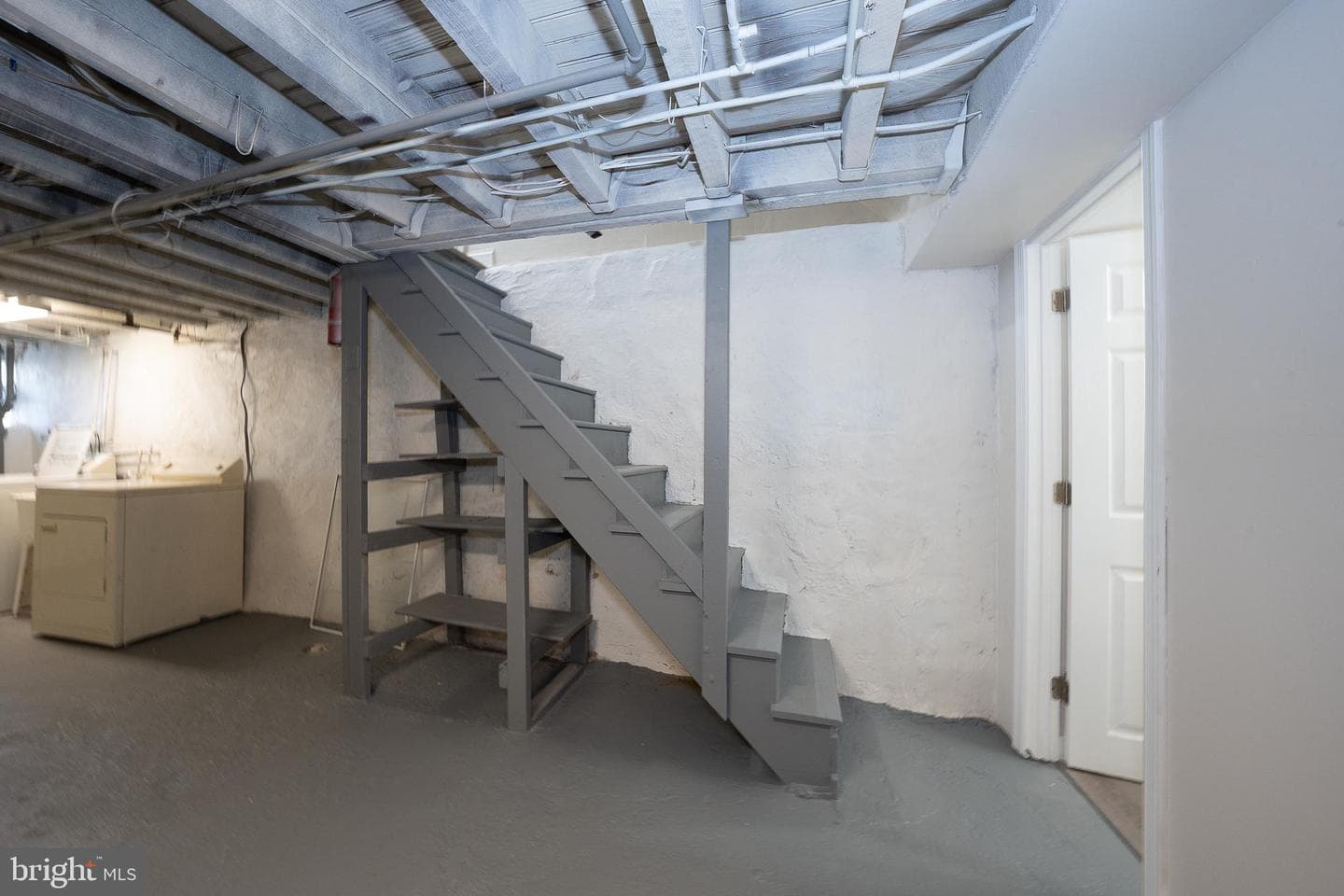 71 Barker Avenue photo 28