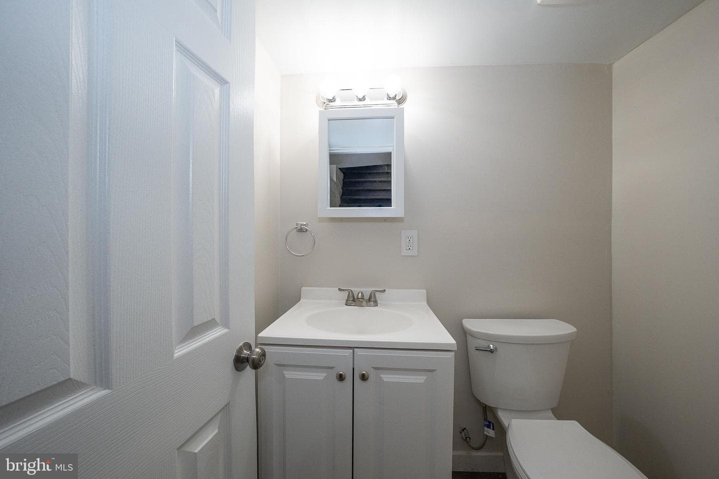 71 Barker Avenue photo 29