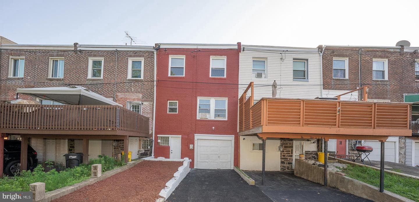 71 Barker Avenue photo 34