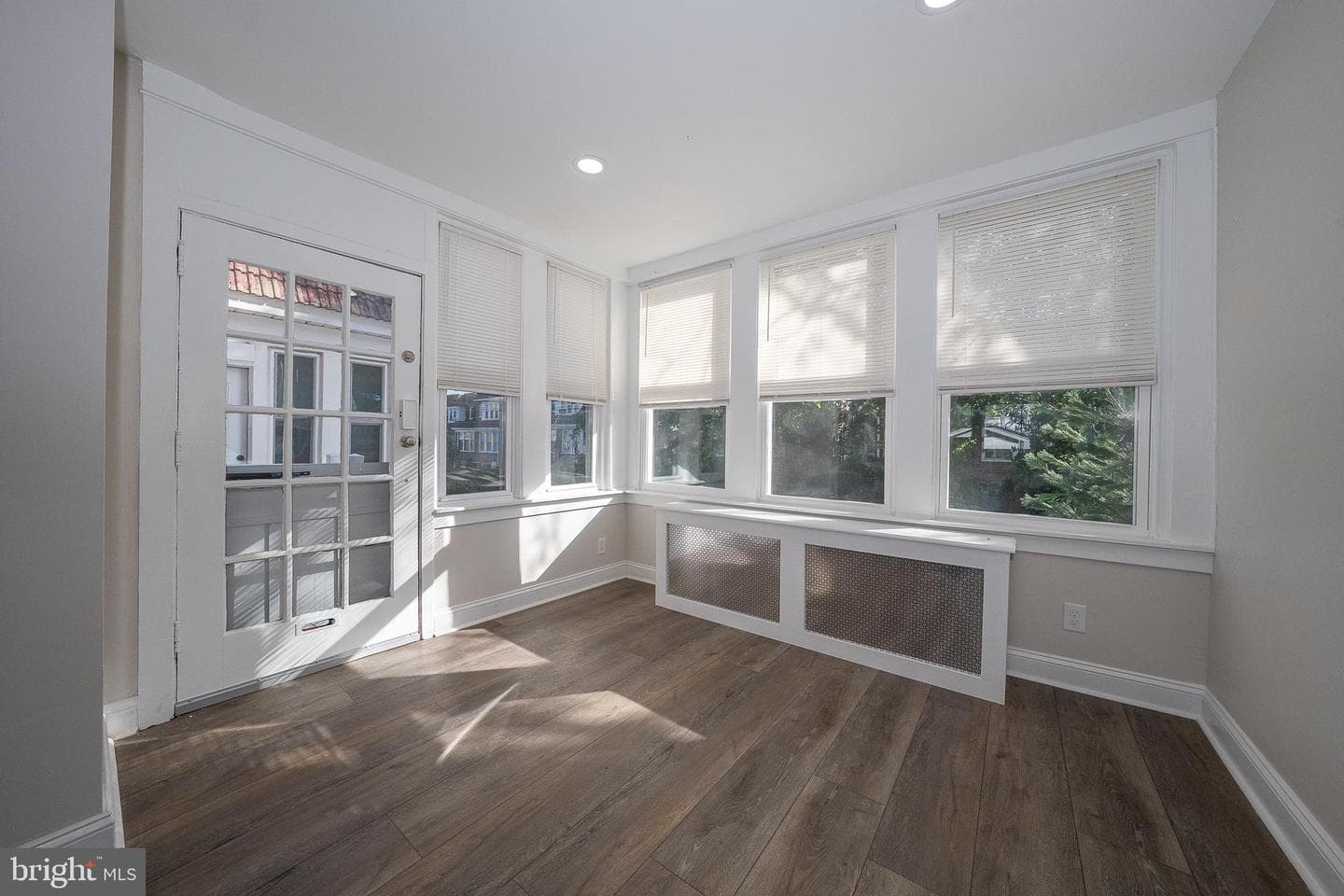 71 Barker Avenue photo 5