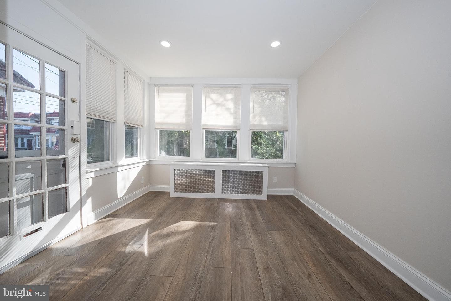 71 Barker Avenue photo 6