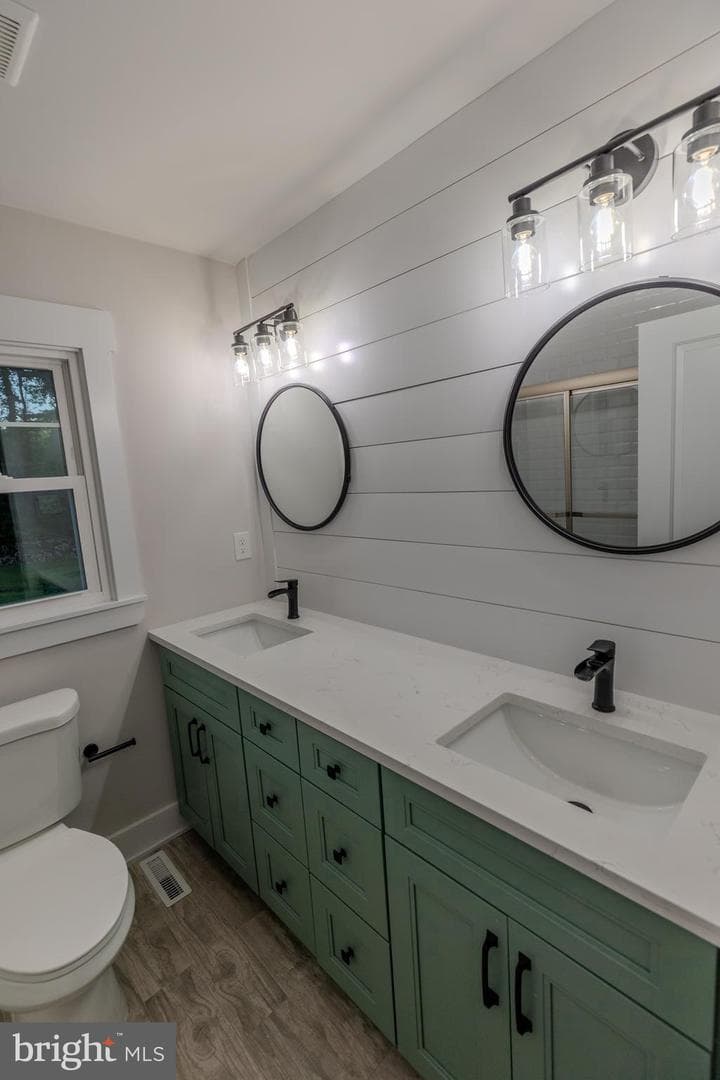 61 Chapel Hill Road photo 19
