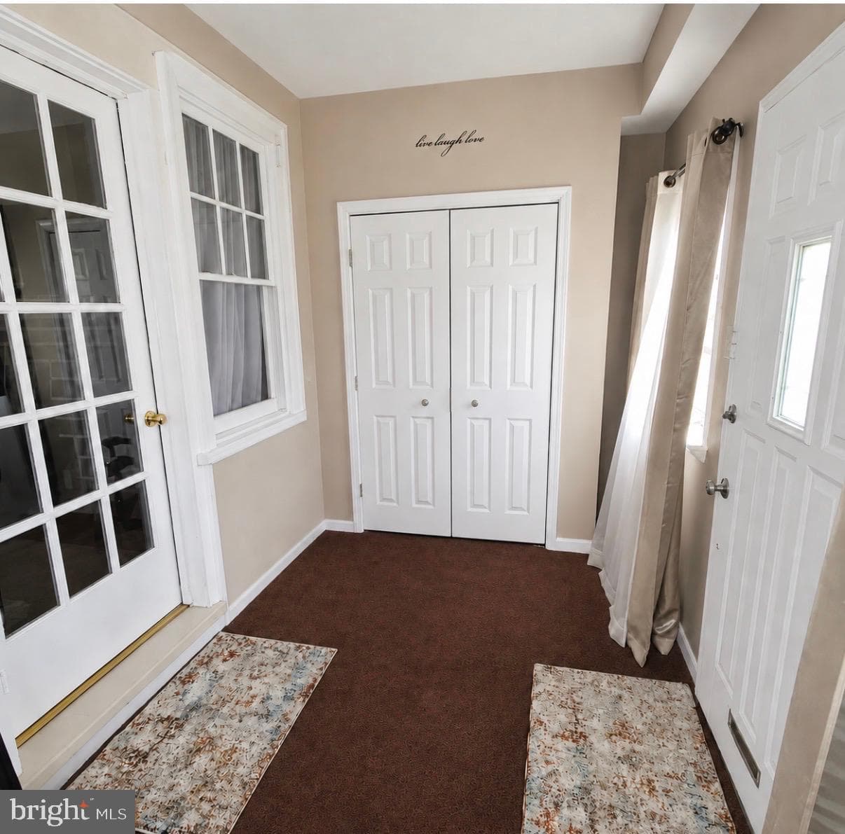 221 Ardmore Avenue photo 3